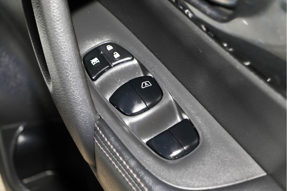 2017 Nissan X-TRAIL ST-L T32 Series II