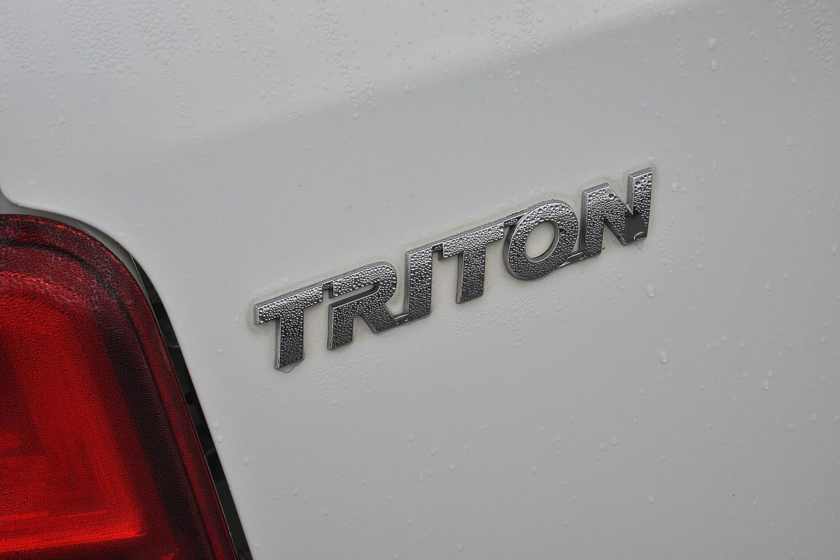 2019 Mitsubishi Triton GLX+ MR 4X4