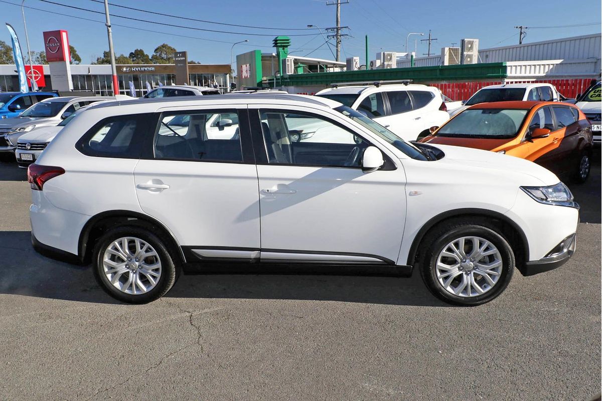 2020 Mitsubishi Outlander ES ZL