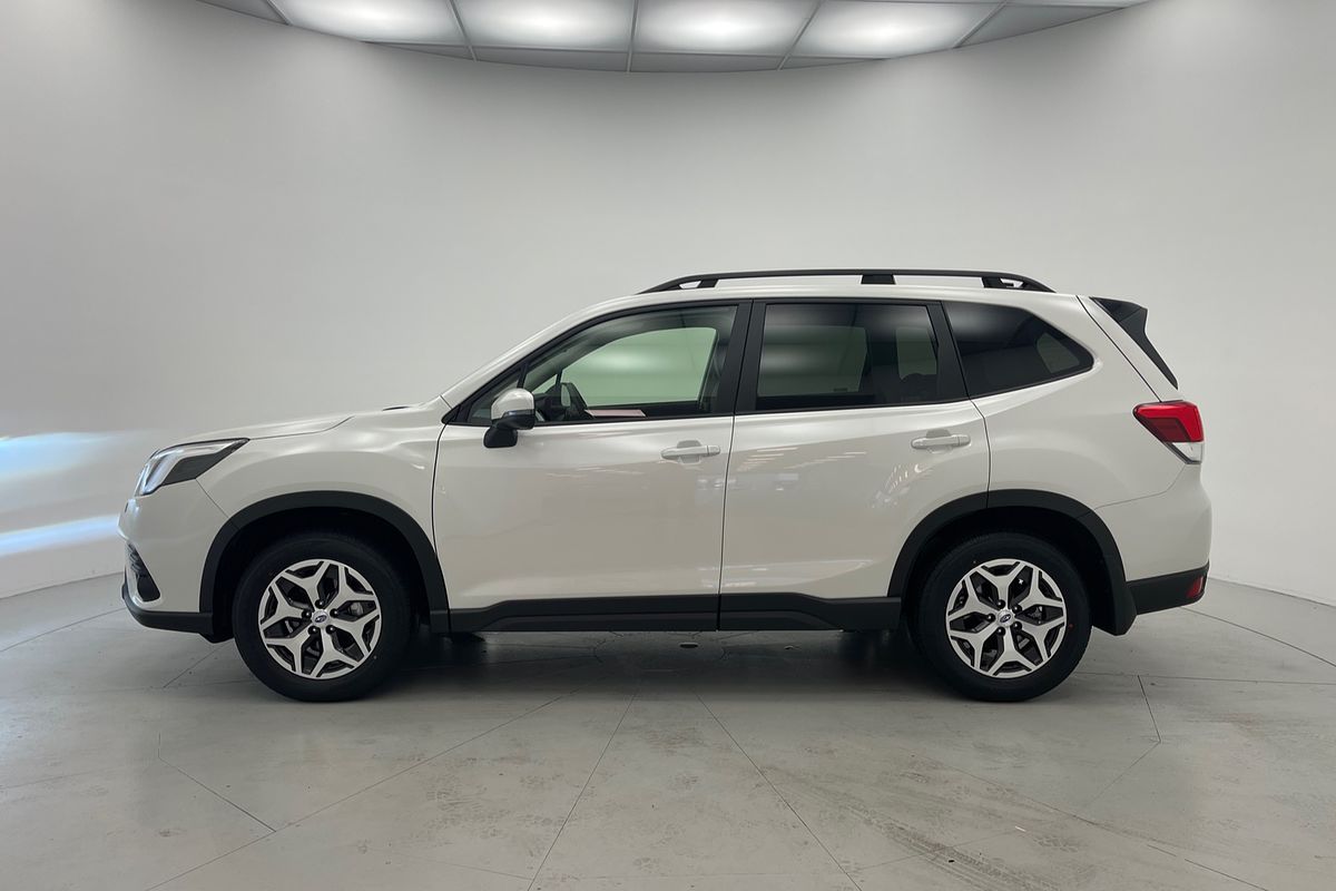 2025 Subaru Forester 2.5i S5