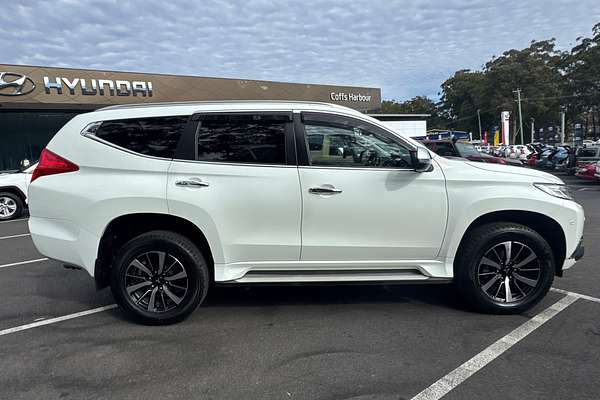 2016 Mitsubishi Pajero Sport Exceed QE