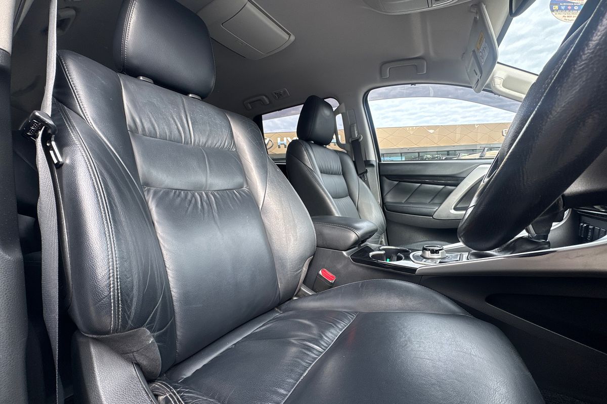 2016 Mitsubishi Pajero Sport Exceed QE