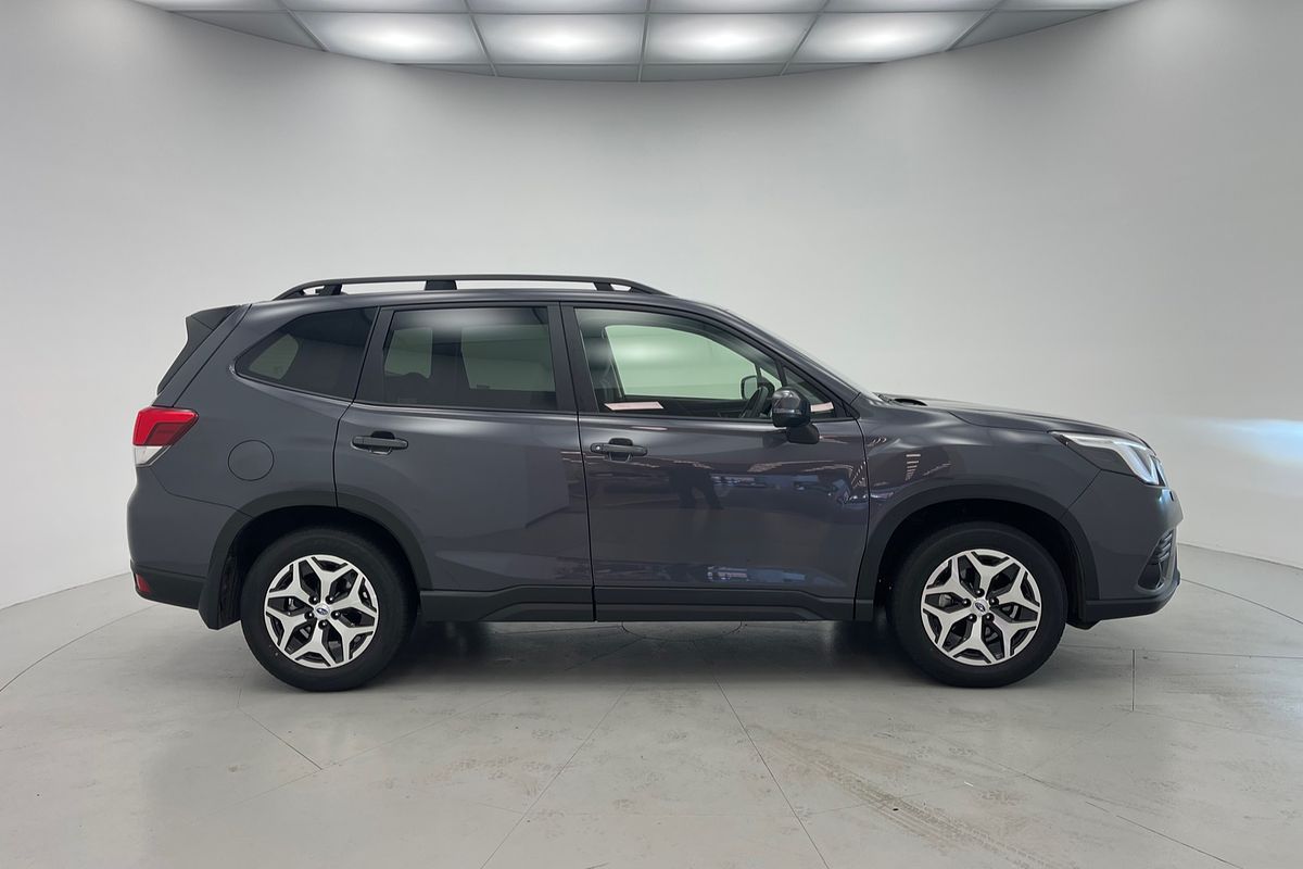 2025 Subaru Forester 2.5i S5