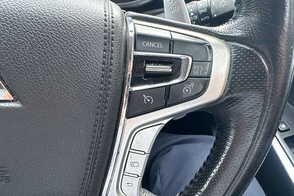 2016 Mitsubishi Pajero Sport Exceed QE