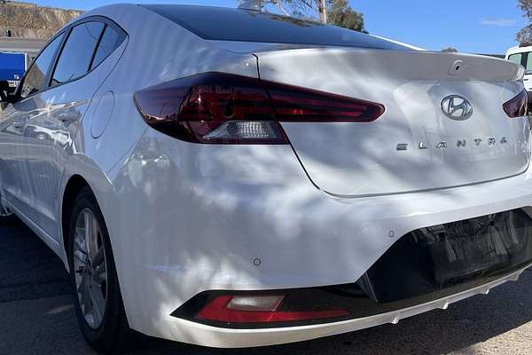 2019 Hyundai Elantra Active AD.2
