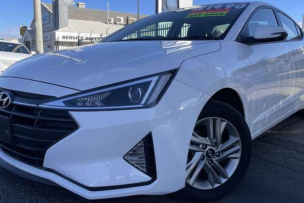 2019 Hyundai Elantra Active AD.2
