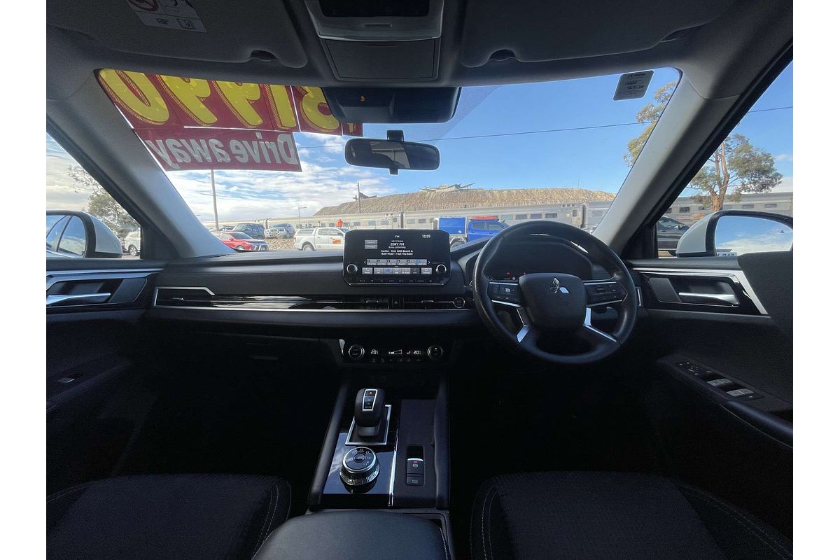 2021 Mitsubishi Outlander ES ZL