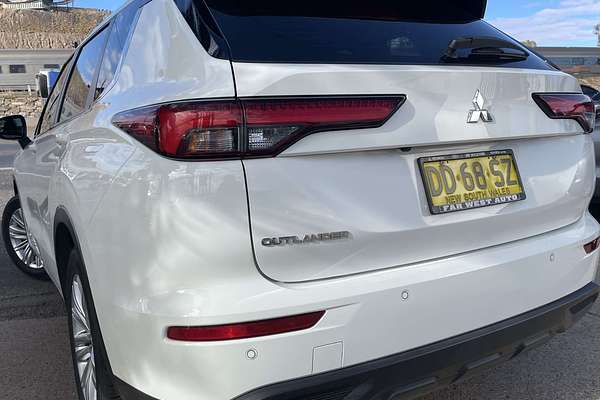 2021 Mitsubishi Outlander ES ZL