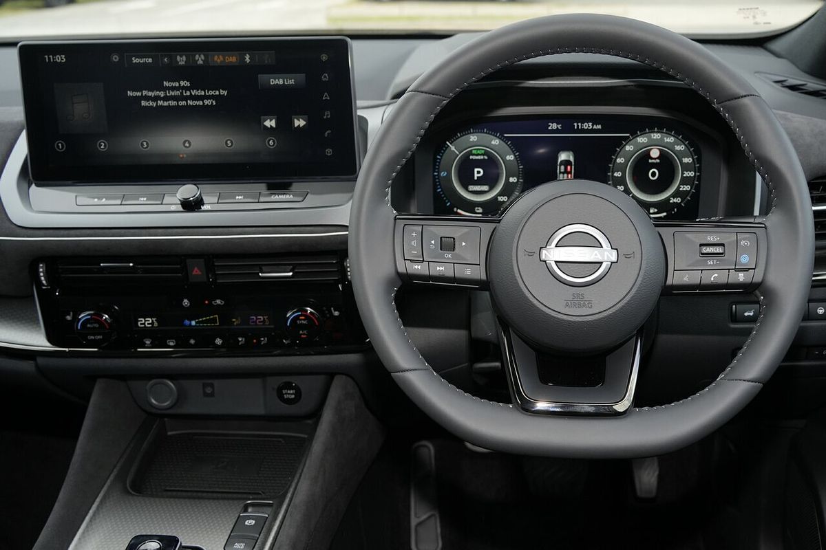 2025 Nissan QASHQAI N-DESIGN e-POWER J12