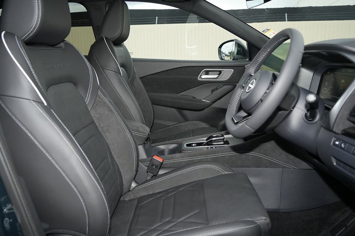 2025 Nissan QASHQAI N-DESIGN e-POWER J12