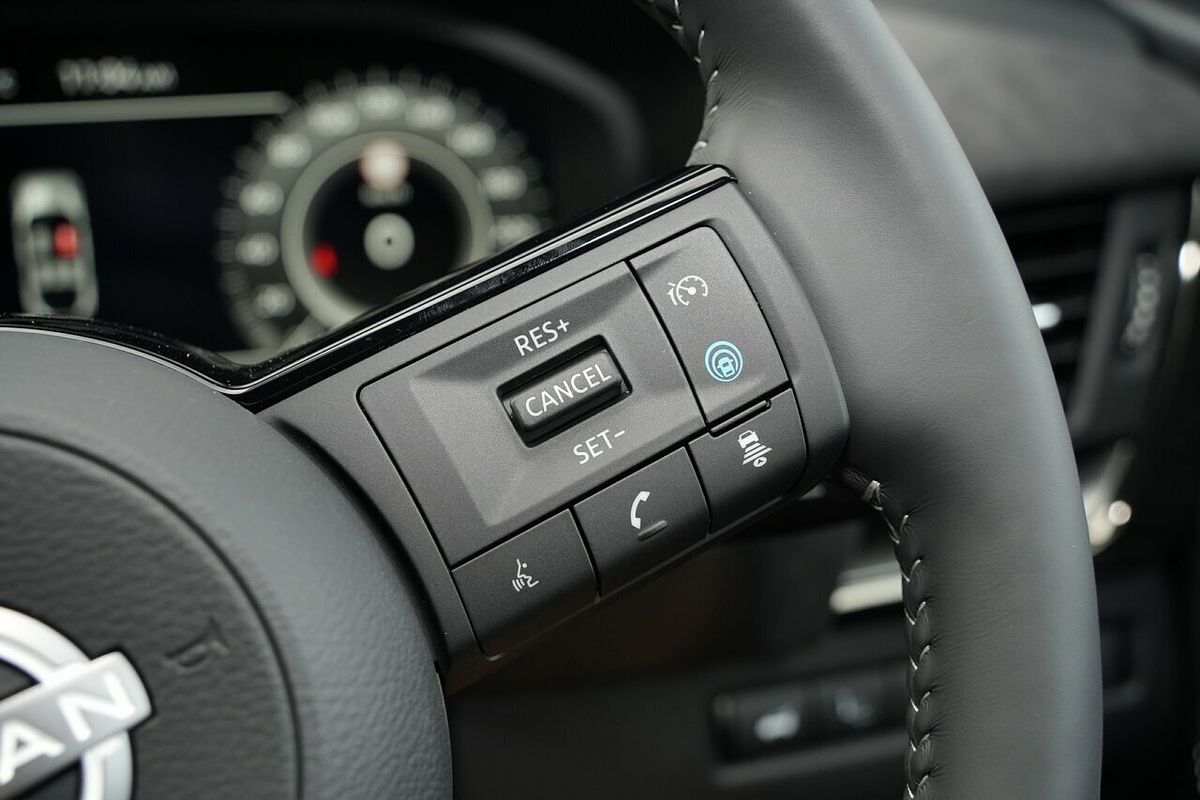 2025 Nissan QASHQAI N-DESIGN e-POWER J12