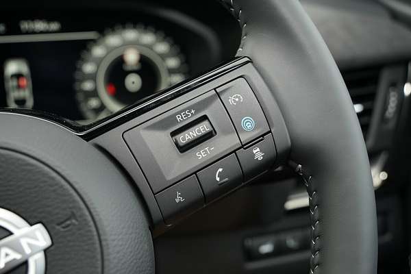 2025 Nissan QASHQAI N-DESIGN e-POWER J12