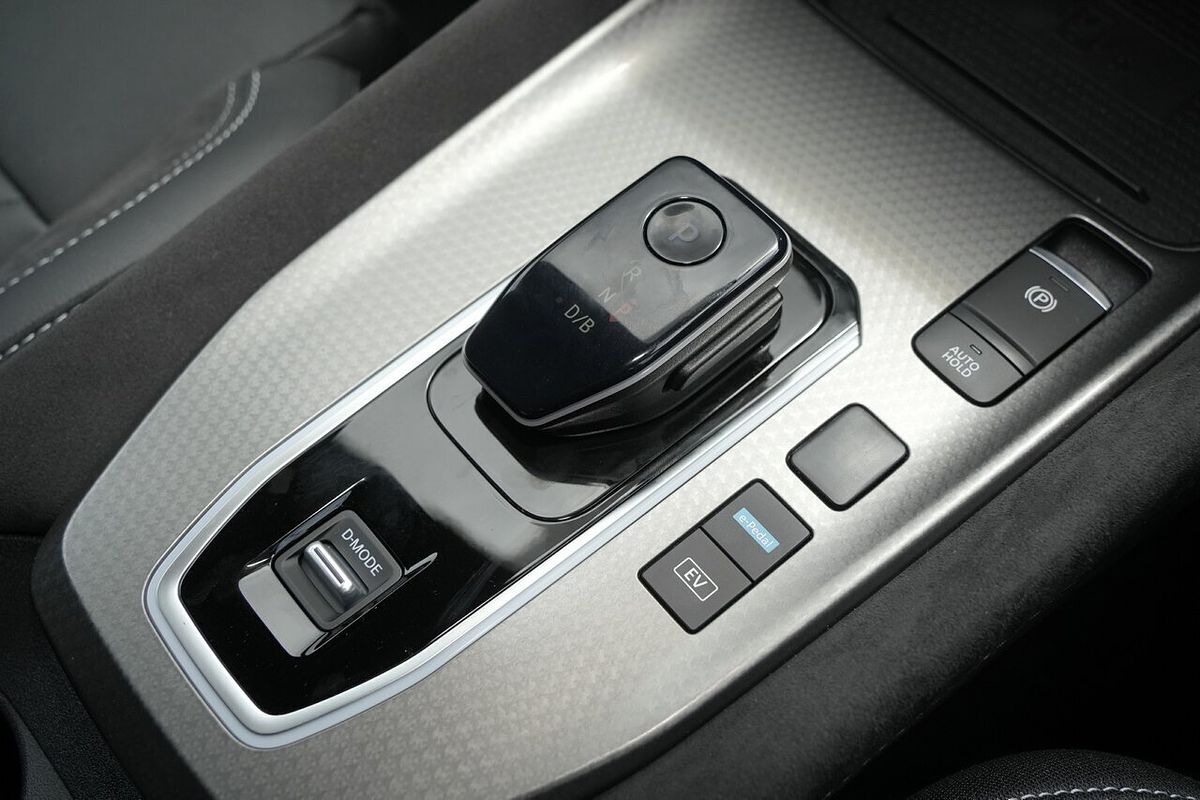2025 Nissan QASHQAI N-DESIGN e-POWER J12