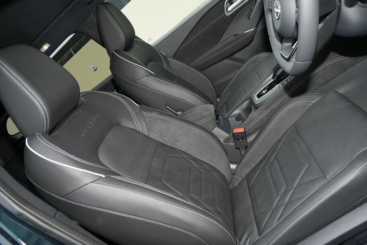 2025 Nissan QASHQAI N-DESIGN e-POWER J12