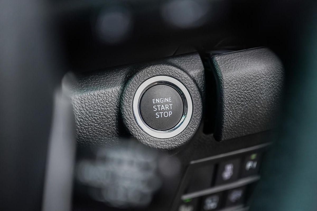 2024 Toyota Hilux Rogue 48V GUN126R 4X4