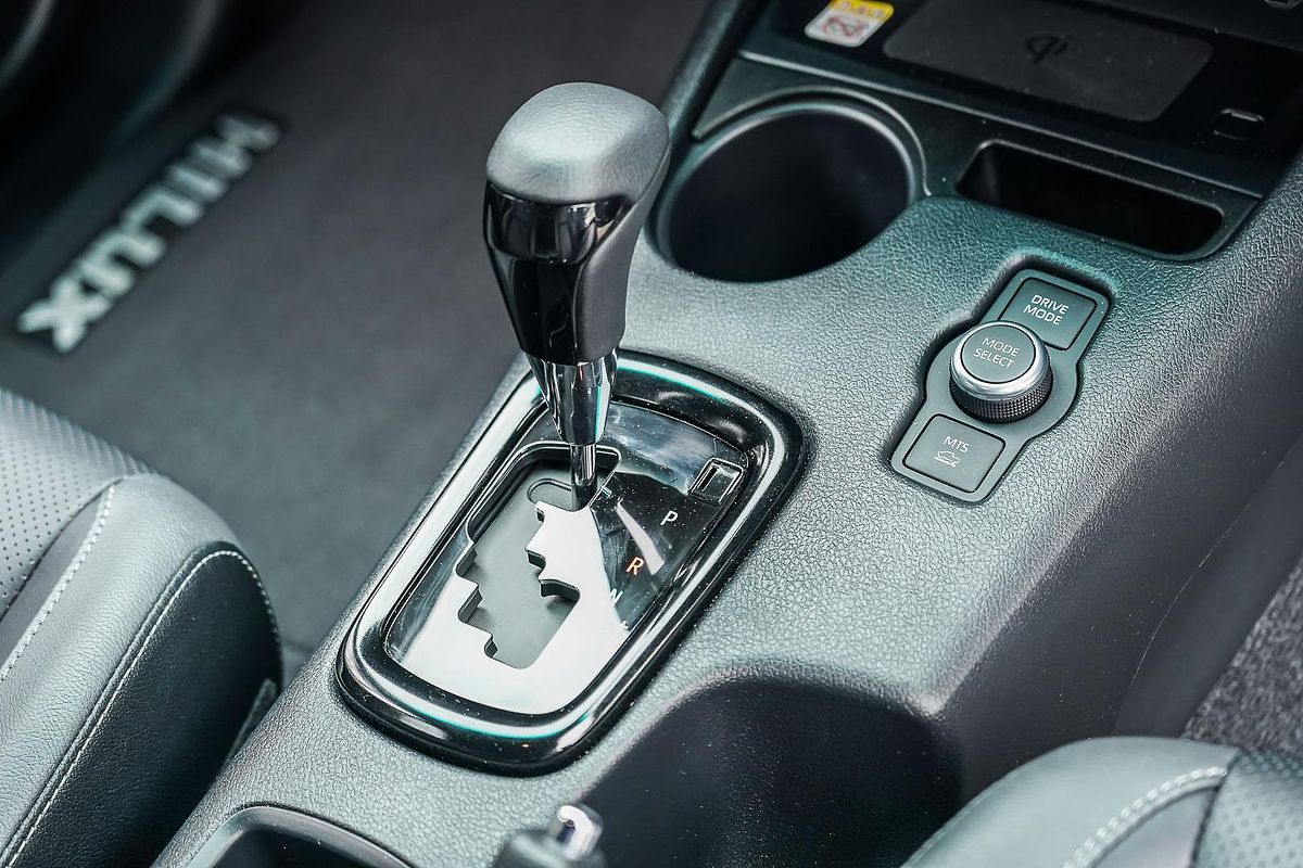 2024 Toyota Hilux Rogue 48V GUN126R 4X4