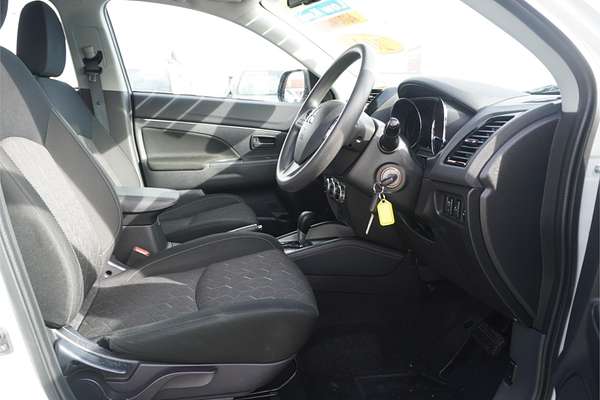 2023 Mitsubishi ASX ES XD