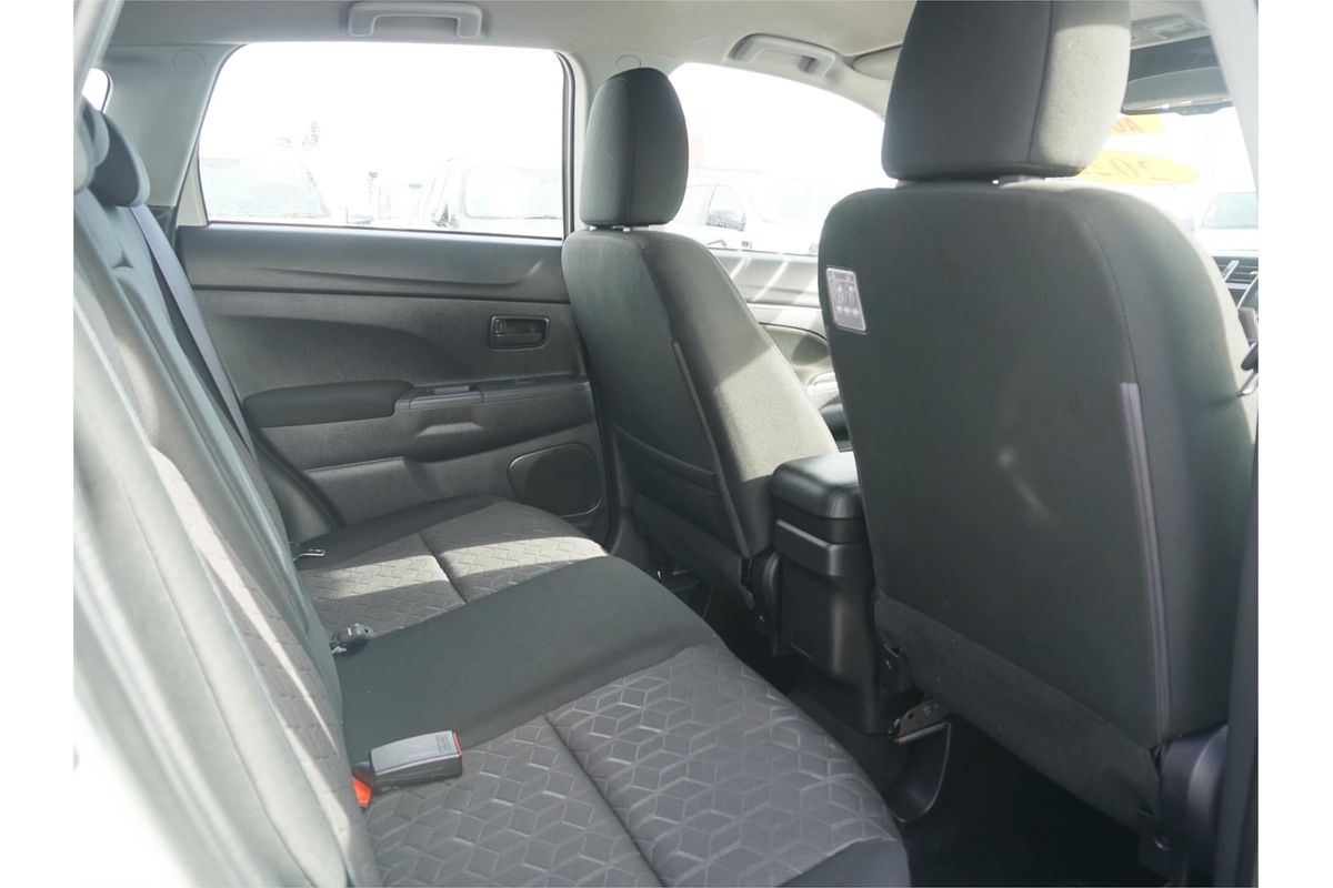 2023 Mitsubishi ASX ES XD