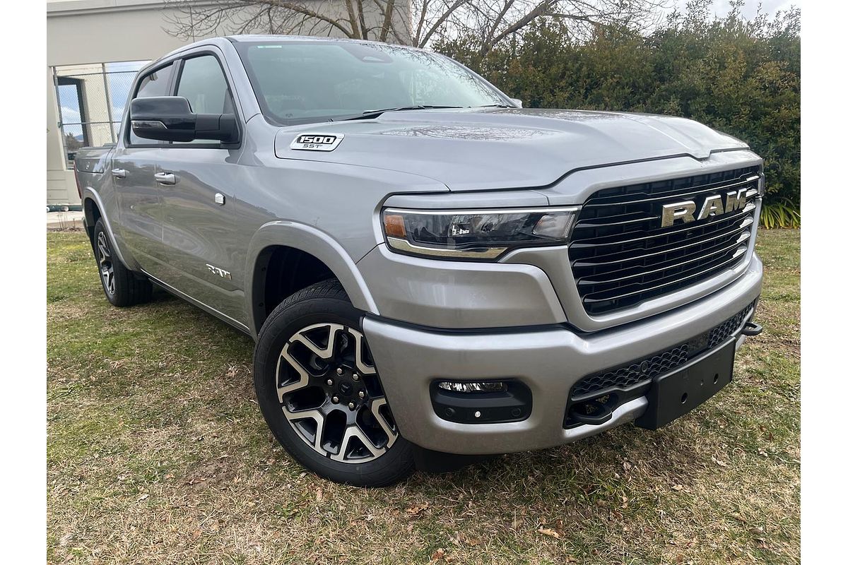 2025 RAM 1500 Laramie Sport Hurricane SO RamBox DT 4X4 SWB