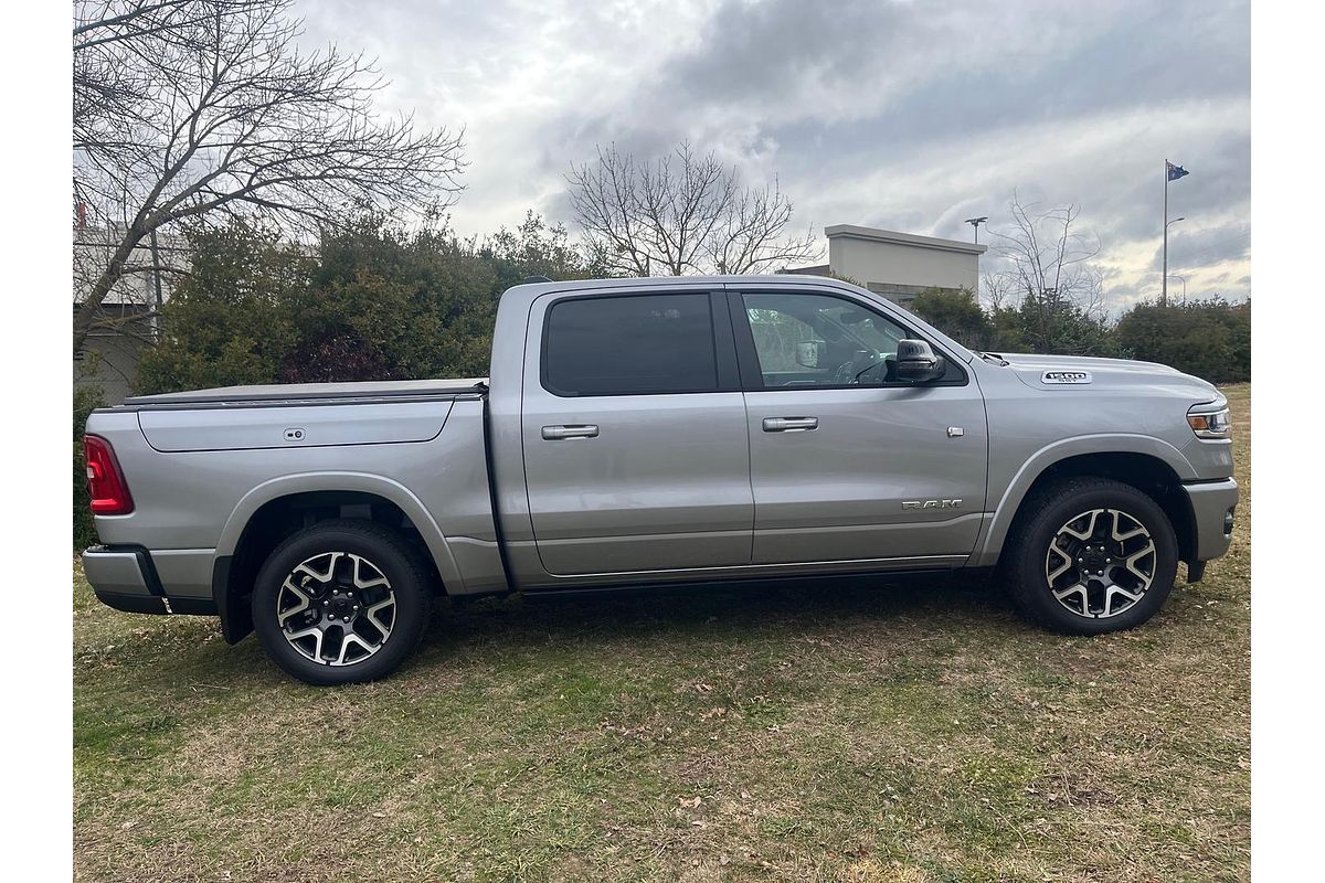2025 RAM 1500 Laramie Sport Hurricane SO RamBox DT 4X4 SWB