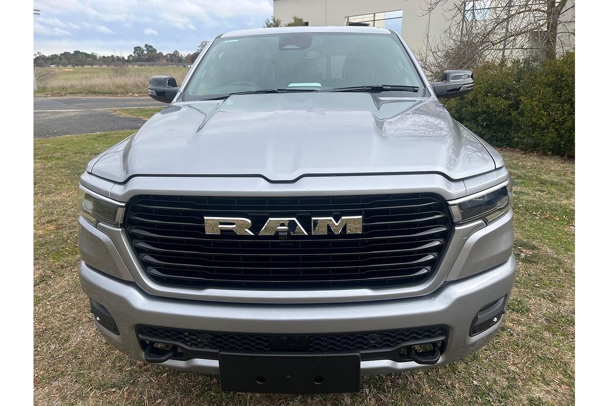 2025 RAM 1500 Laramie Sport Hurricane SO RamBox DT 4X4 SWB