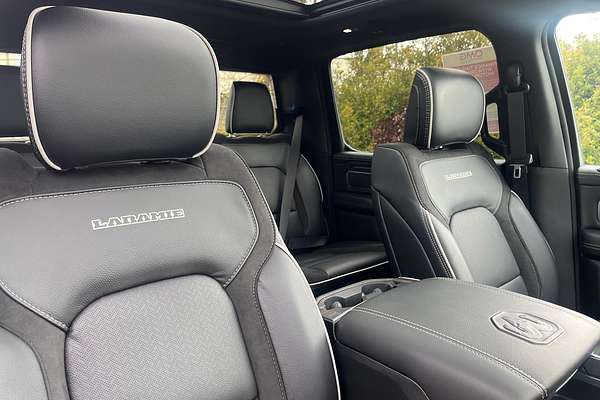 2025 RAM 1500 Laramie Sport Hurricane SO RamBox DT 4X4 SWB