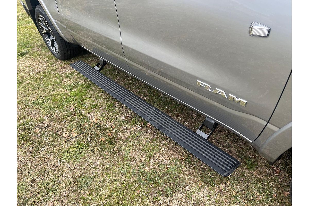 2025 RAM 1500 Laramie Sport Hurricane SO RamBox DT 4X4 SWB