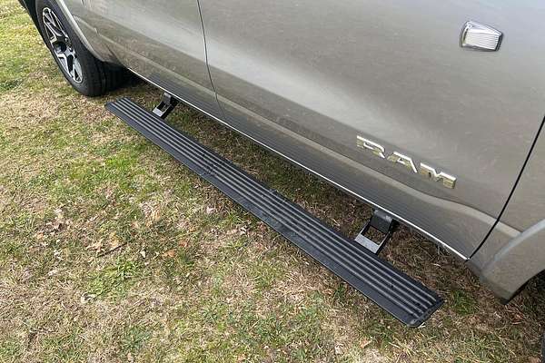 2025 RAM 1500 Laramie Sport Hurricane SO RamBox DT 4X4 SWB