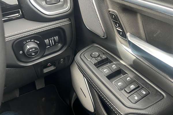 2025 RAM 1500 Laramie Sport Hurricane SO RamBox DT 4X4 SWB
