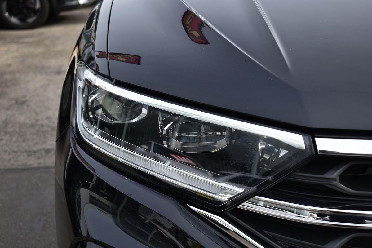 2022 Volkswagen T-Roc 140TSI R-Line D11