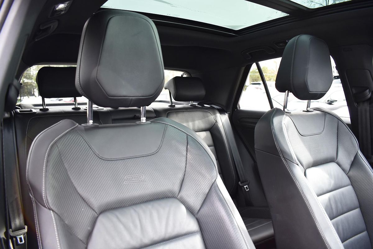 2022 Volkswagen T-Roc 140TSI R-Line D11