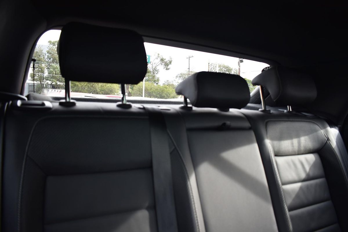 2022 Volkswagen T-Roc 140TSI R-Line D11