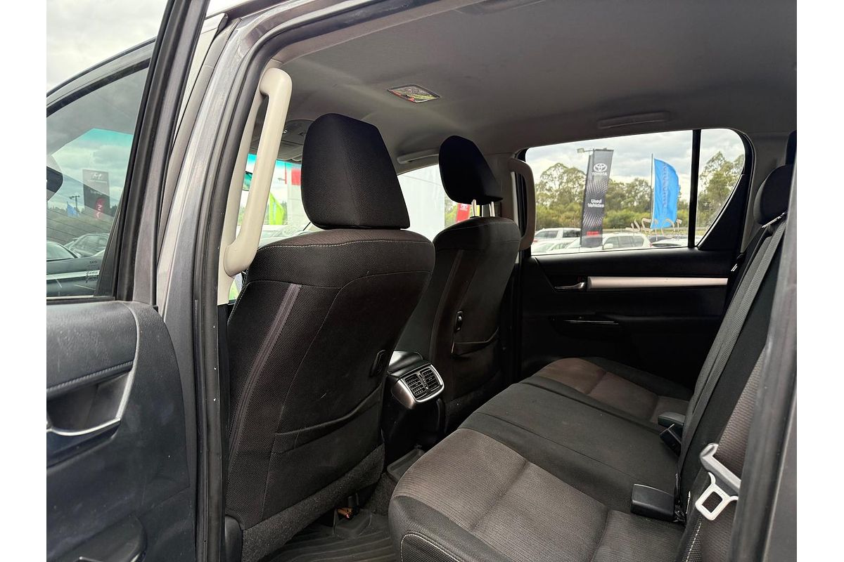 2018 Toyota Hilux SR5 GUN126R 4X4