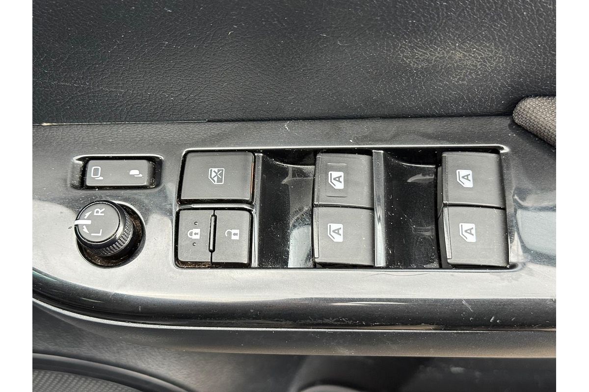 2018 Toyota Hilux SR5 GUN126R 4X4