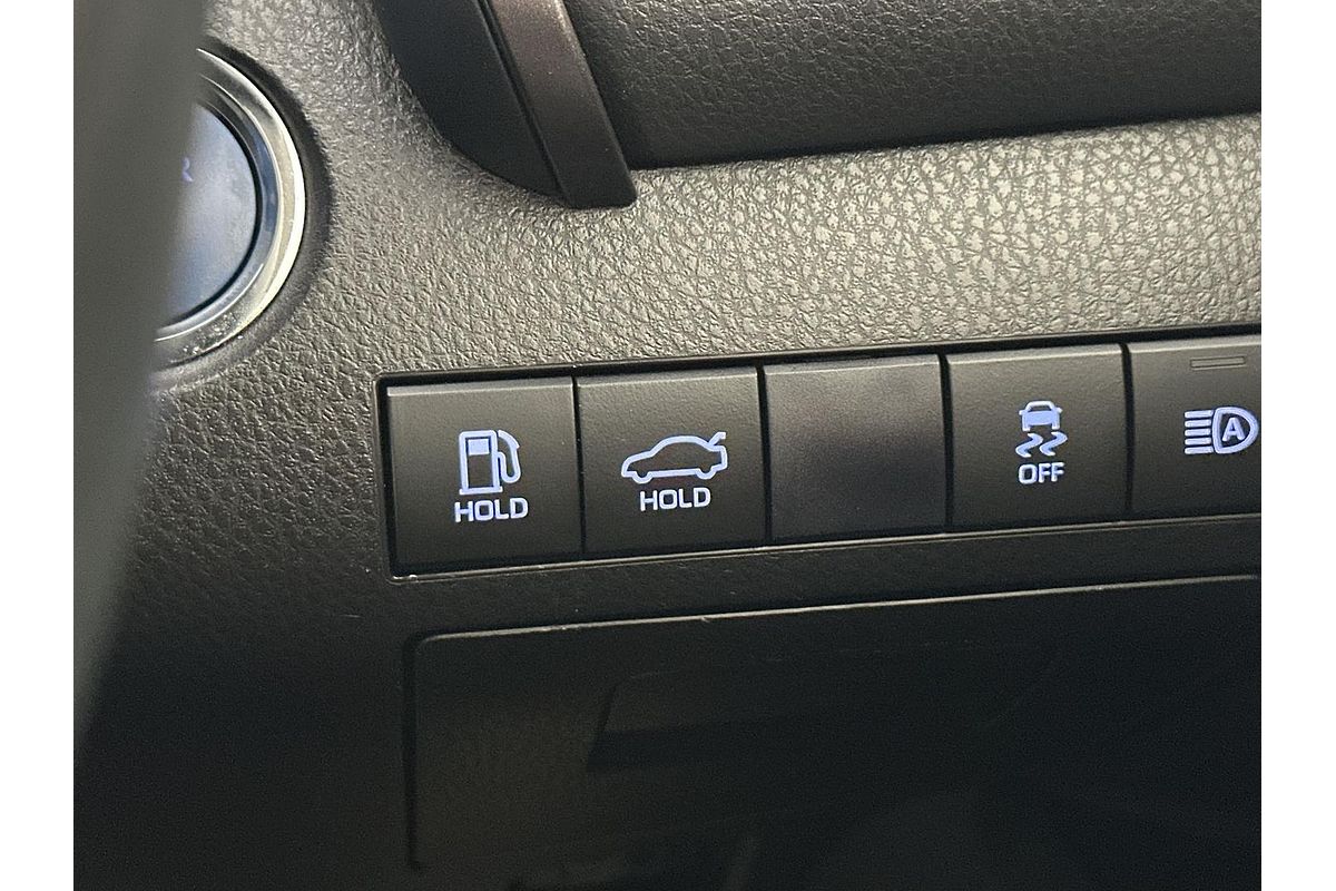 2019 Toyota Camry Ascent Sport AXVH71R