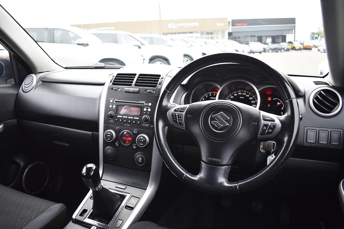 2013 Suzuki Grand Vitara Urban JB