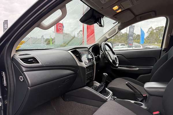 2021 Mitsubishi Triton GLS MR 4X4