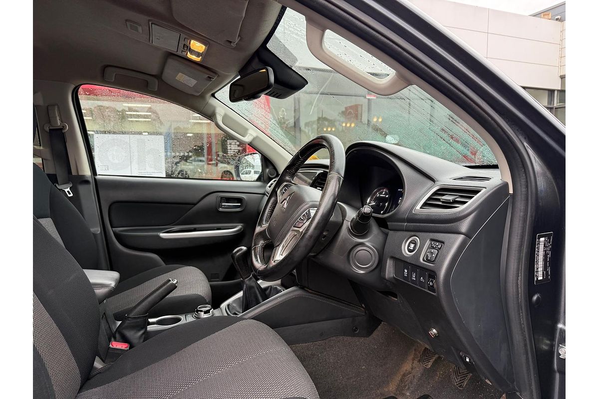 2021 Mitsubishi Triton GLS MR 4X4