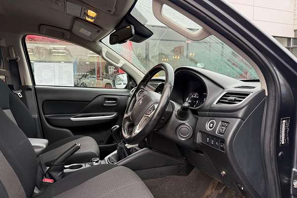 2021 Mitsubishi Triton GLS MR 4X4