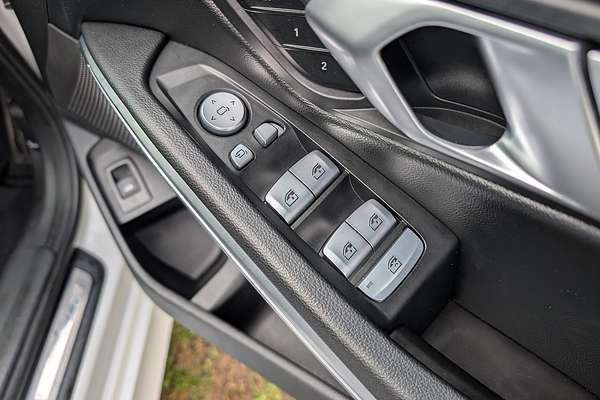 2023 BMW 3 Series 330i M Sport G20 LCI