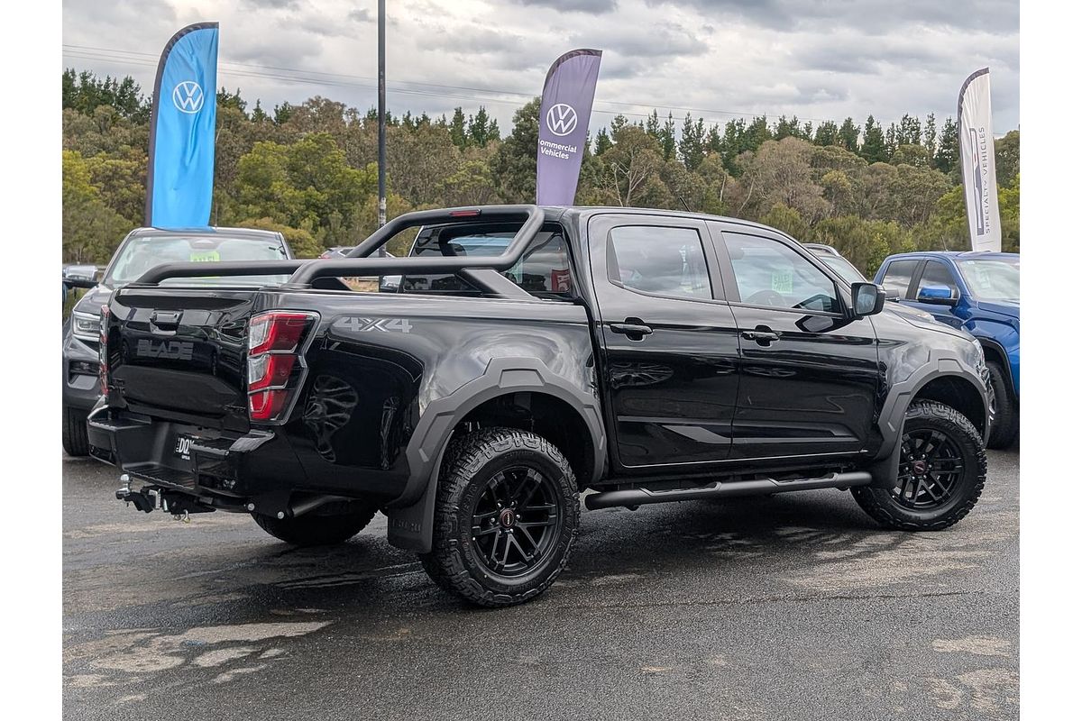 2025 Isuzu D-MAX BLADE 4X4