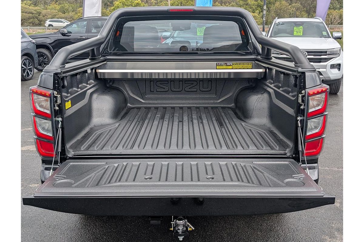 2025 Isuzu D-MAX BLADE 4X4