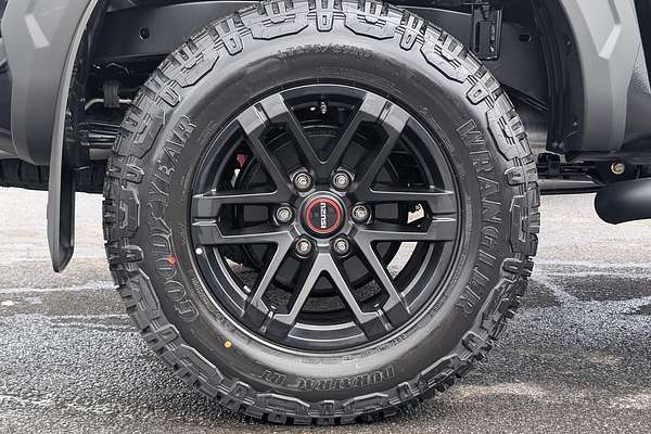 2025 Isuzu D-MAX BLADE 4X4