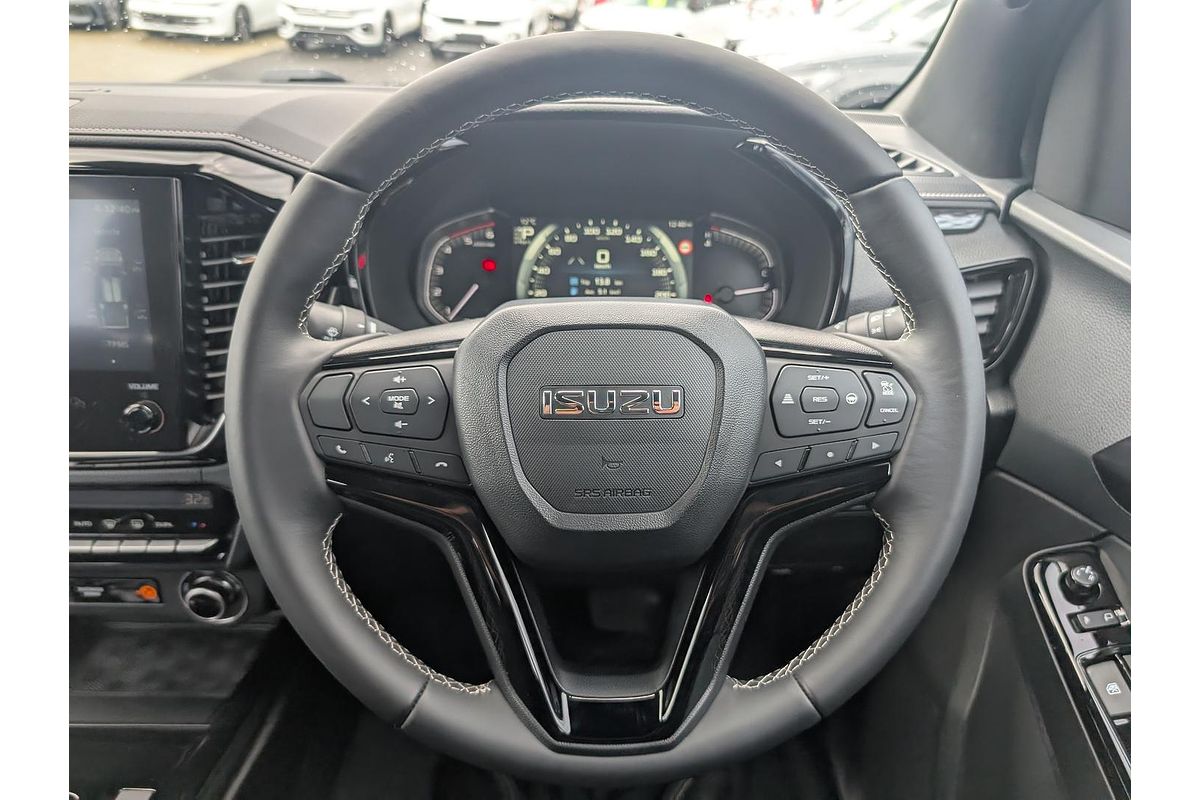 2025 Isuzu D-MAX BLADE 4X4