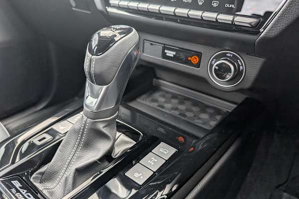 2025 Isuzu D-MAX BLADE 4X4