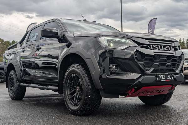 2025 Isuzu D-MAX BLADE 4X4