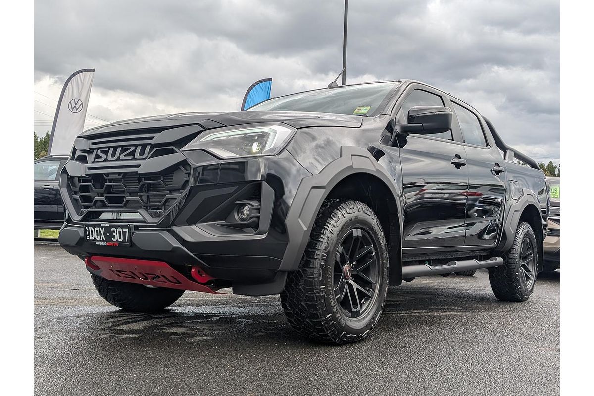 2025 Isuzu D-MAX BLADE 4X4