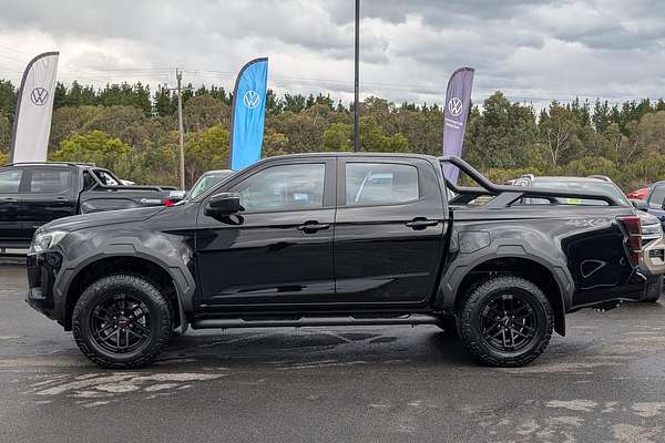 2025 Isuzu D-MAX BLADE 4X4