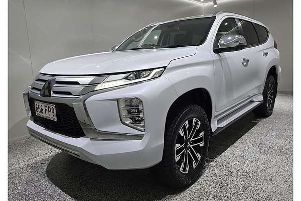 2022 Mitsubishi Pajero Sport GLS QF