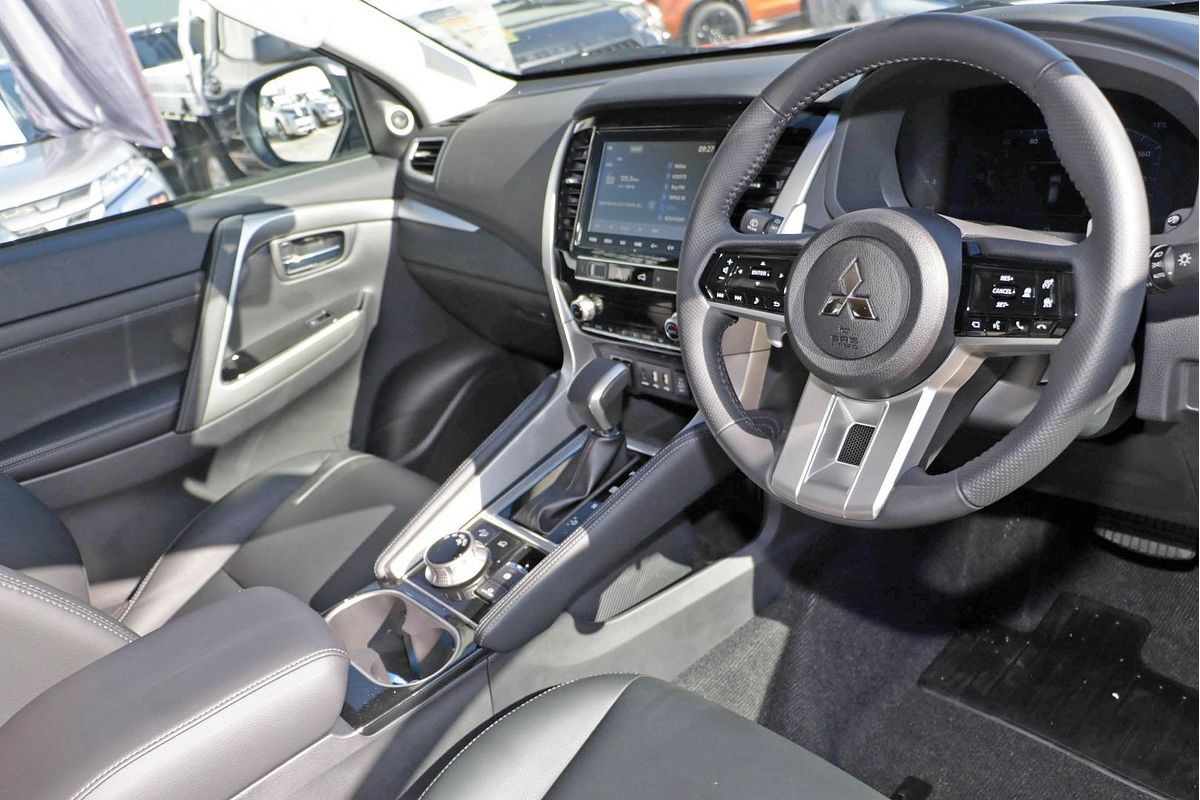 2024 Mitsubishi Pajero Sport Exceed QF